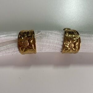 vintage clip earrings